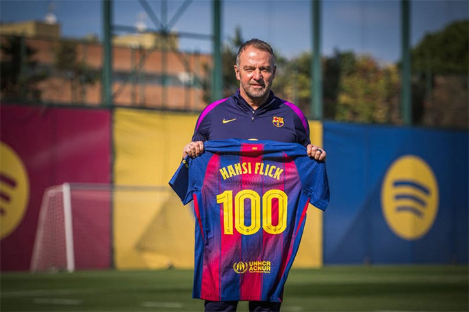 Hansi Flick chốt nghỉ hưu ở Barca