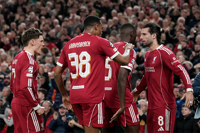 Liverpool ngược dòng thành công