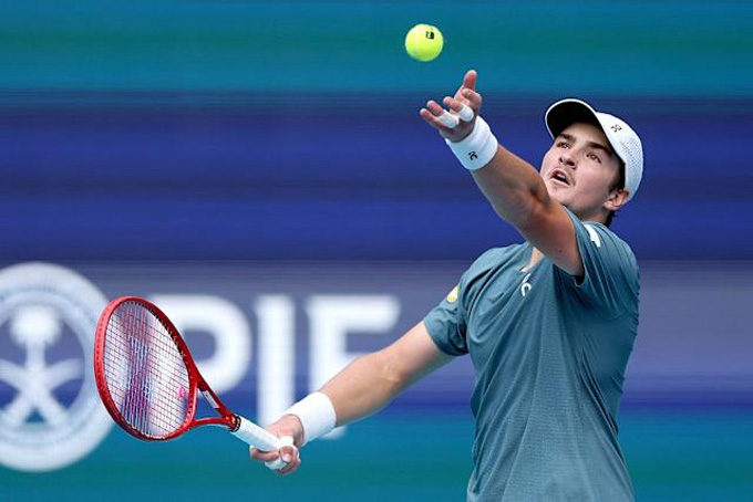 Ở trận kế tiếp, Fonseca sẽ đối đầu tay vợt số một thế giới Alcaraz. Ảnh: ATP