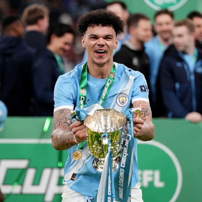 O'Reilly chính là người hùng mang cúp vô địch về cho Man City. Ảnh: Twitter