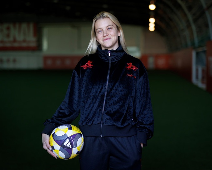 Alessia Russo, tiền đạo của đội nữ Arsenal và ĐT Anh
