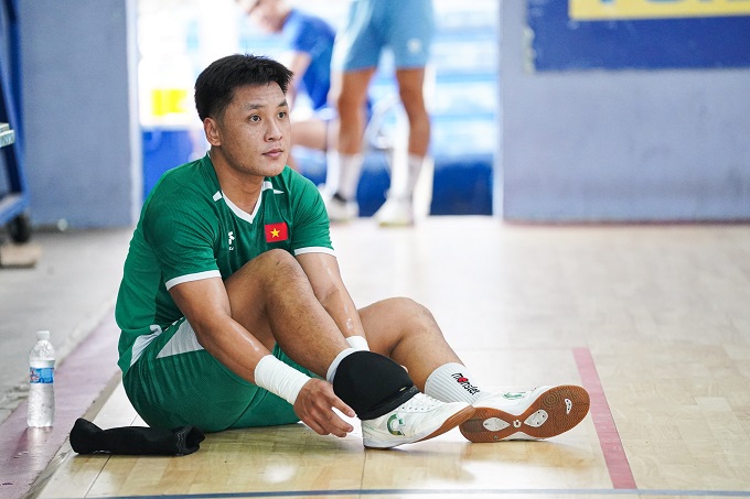 Thủ môn Hồ Văn Ý đang trở lại. Ảnh: Nguyễn Khanh 