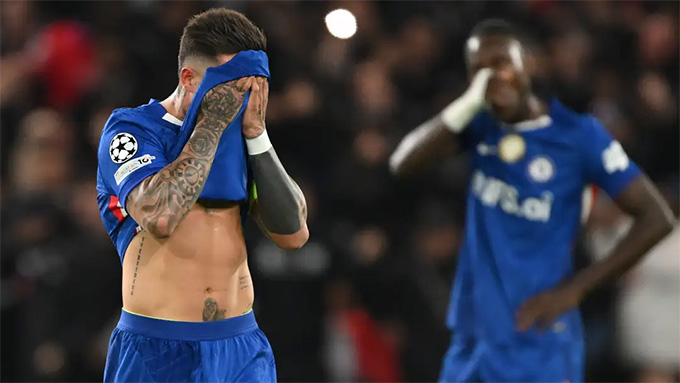 Chelsea từng thua PSG te tua vì ĐKVĐ Ligue 1 quá... khỏe. Ảnh: Getty