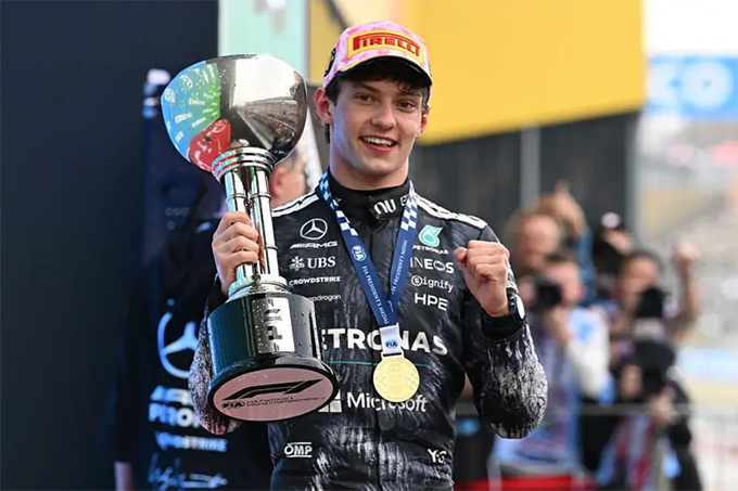 Antonelli nhất chặng đua Suzuka, Nhật Bản