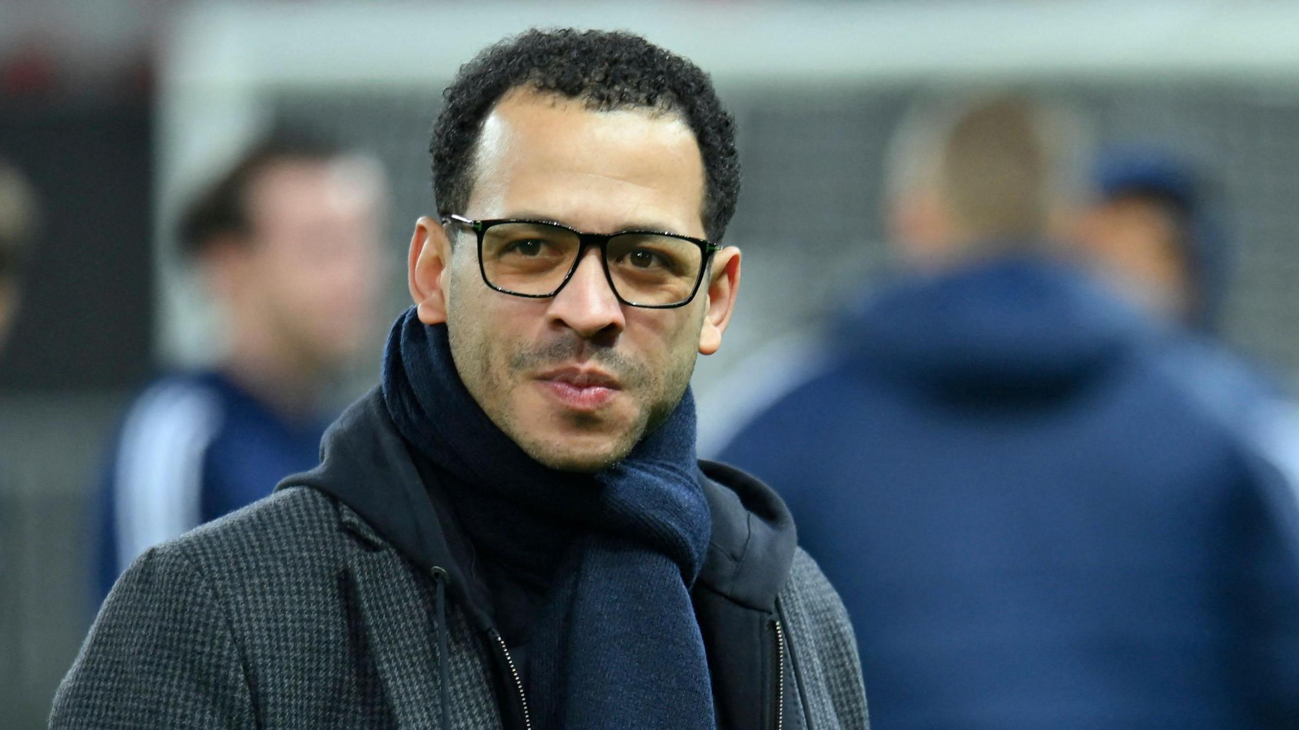 Tuần trăng mật của Liam Rosenior tại Chelsea đã biến mất