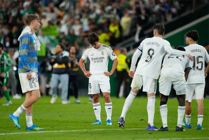 Real Madrid đối diện mùa giải trắng tay thứ 2 liên tiếp