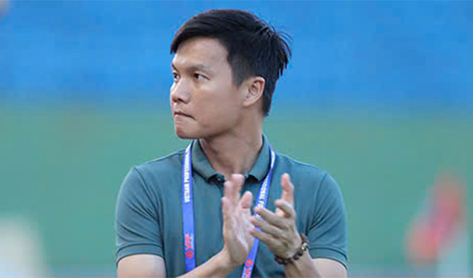 Công Mạnh là nhà cầm quân thứ 13 rời ghế nóng ở V.League 2025/26 