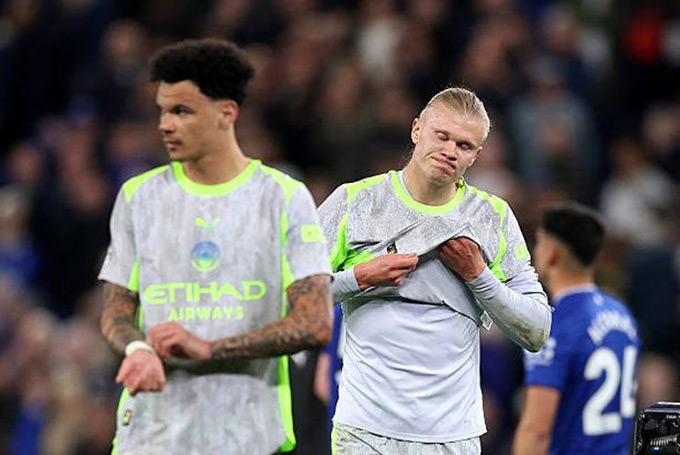 Cuộc đua vô địch Ngoại hạng Anh giờ ra sao sau khi Man City sụp đổ?