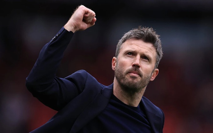 Michael Carrick nhiều khả năng tiếp tục chèo lái con thuyền MU ở mùa giải sau