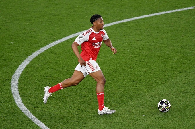 Tiền vệ 19 tuổi người Anh đã chơi rất tự tin trước Atletico Madrid