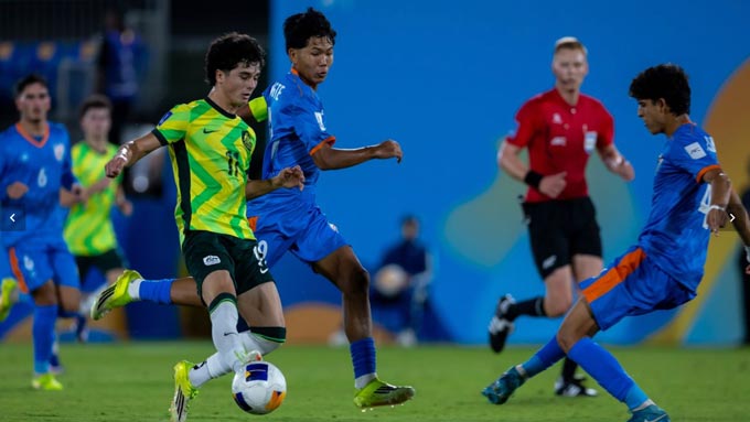 U17 Australia (áo vàng) rộng cửa tham dự World Cup 2026