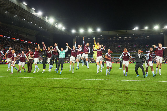 Aston Villa có màn ngược dòng mãn nhãn