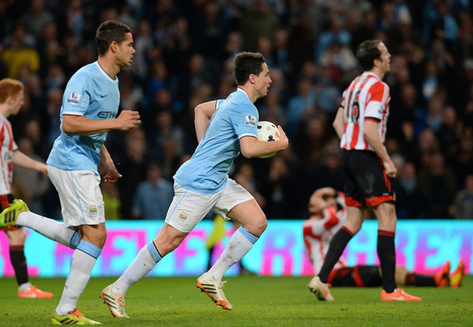 Nasri từng ghi bàn gỡ quý giá cho Man City trước Sunderland năm 2014