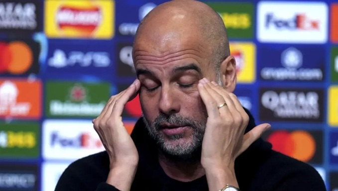 Nhưng HLV Guardiola vẫn phải gửi lời "cầu cứu" tới West Ham