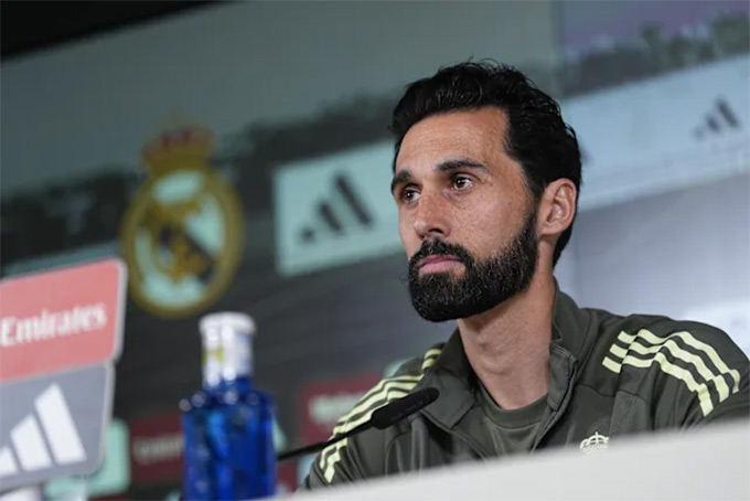 HLV Arbeloa thừa nhận thảm bại của Real Madrid