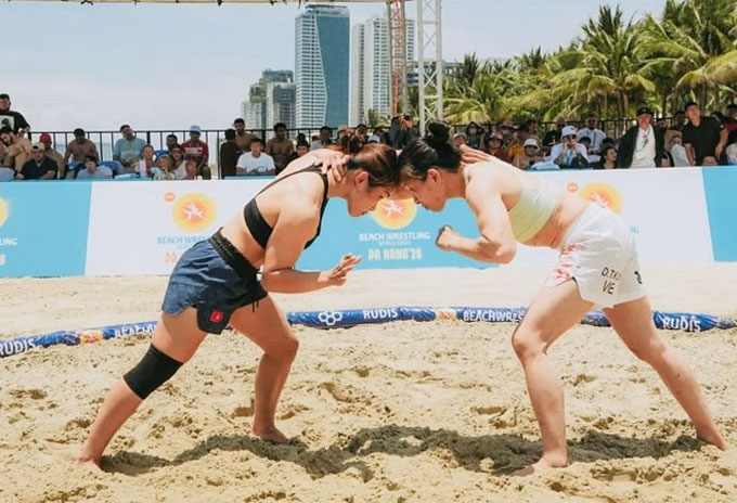 Các VĐV tranh T quyết liệt tại Giải vật bãi biển thế giới 2026 ở Đà Nẵng