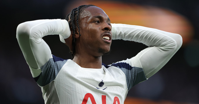 Tottenham lại sáng cửa... rớt hạng
