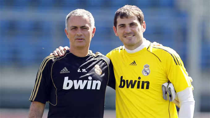 Casillas và Mourinho khi còn làm việc tại Real