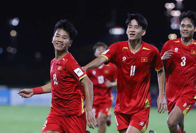 U17 Việt Nam tự tin chơi bóng, triển khai mạch lạc, bài bản - Ảnh: VFF