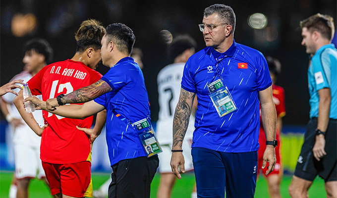 HLV Cristiano Roland đã đưa U17 Việt Nam giành tấm vé dự World Cup lần đầu tiên trong lịch sử - Ảnh: VFF