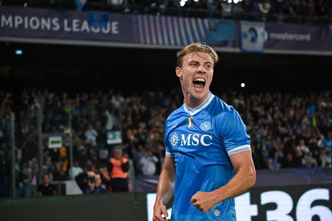 Có vé Champions League, Napoli kích hoạt điều khoản mua đứt Hojlund