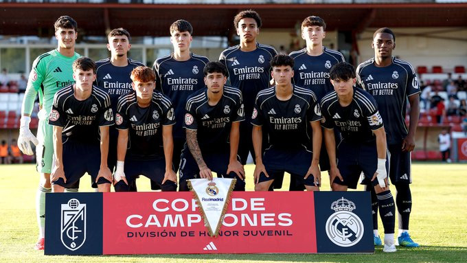 Real Madrid Juvenil A hướng đến cú ăn ba lịch sử