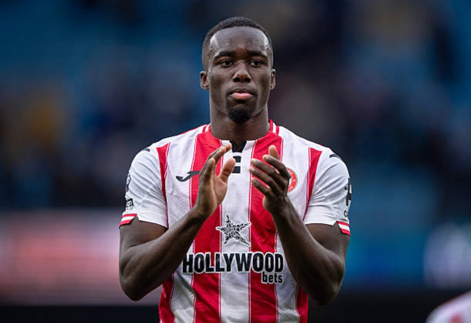 Michael Kayode đang là mục tiêu quan trọng của Man City