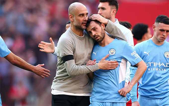 Pep Guardiola từng phải nài nỉ Bernardo Silva ở lại Man City