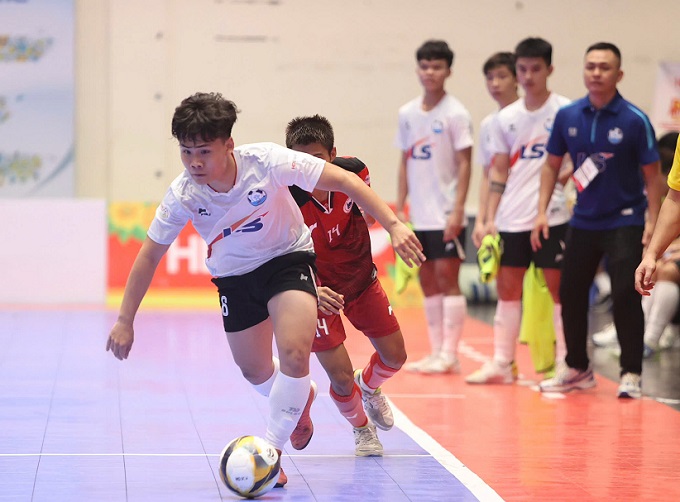 Hà Nội thắng Tân Hiệp Hưng TP.HCM