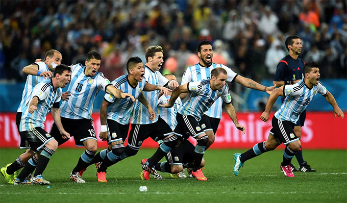 ĐT Argentina trở lại ngôi đầu BXH FIFA