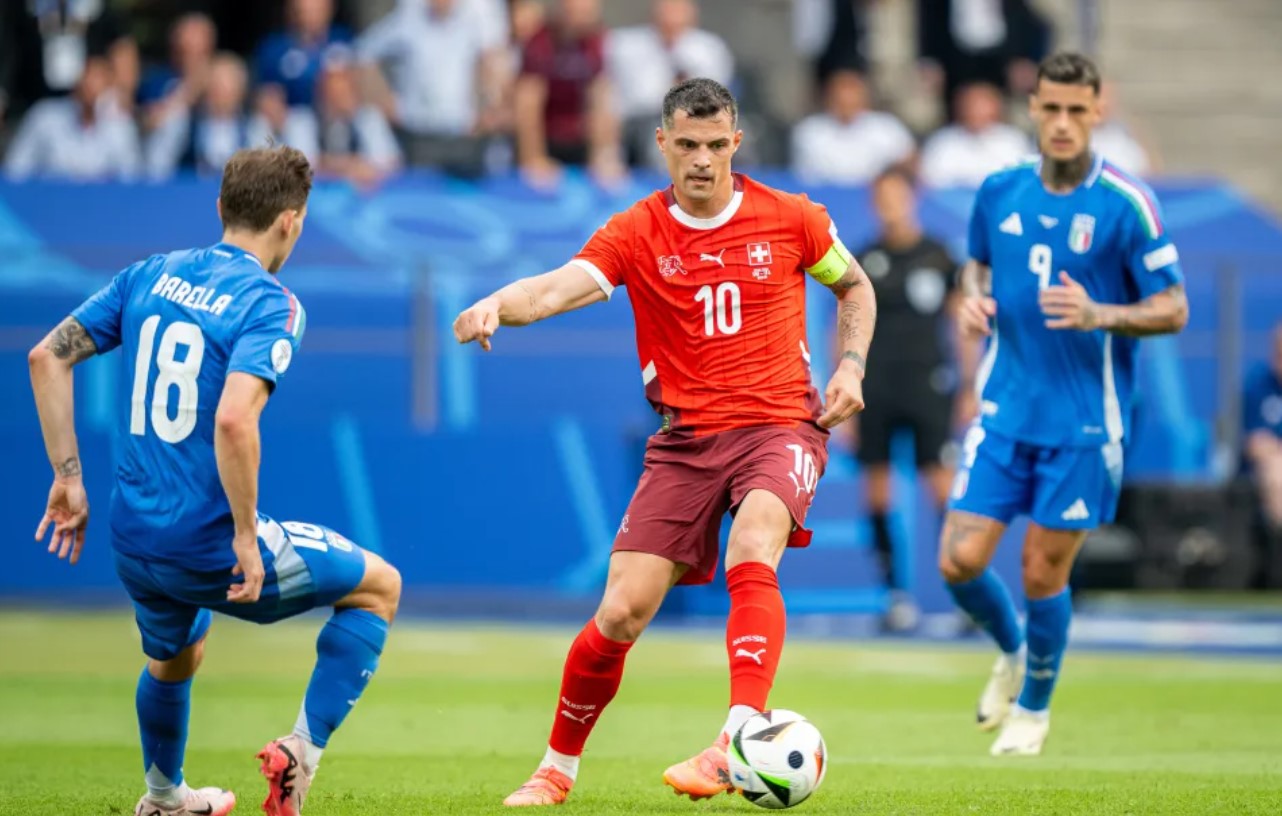 Nhật định phạt góc Thụy Sĩ vs Bosnia-Herzegovina, 2h00 ngày 19/6 - Ảnh 1