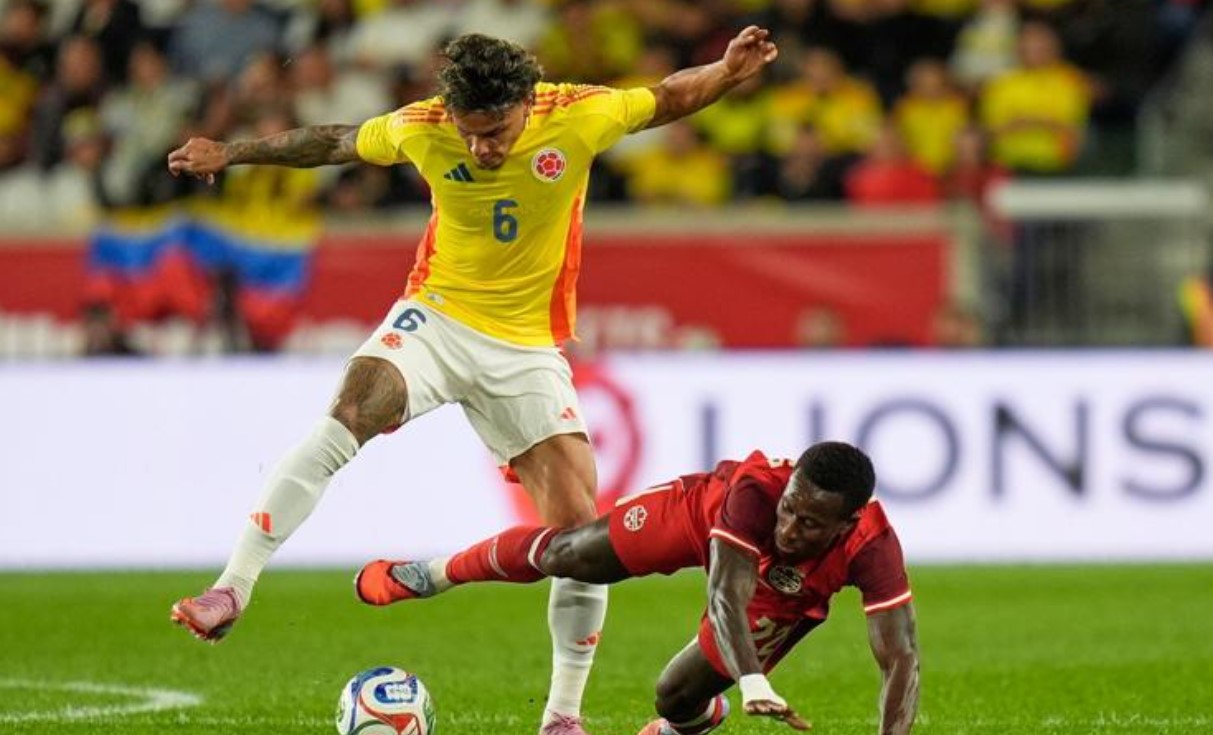 Nhật định phạt góc Uzbekistan vs Colombia, 9h00 ngày 18/6 - Ảnh 1