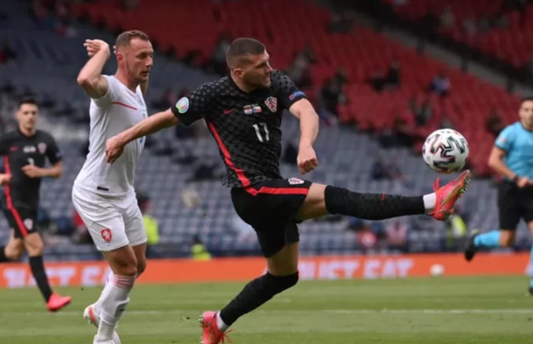 Nhật định phạt góc Đan Mạch vs Ukraine, 23h30 ngày 7/6 - Ảnh 1