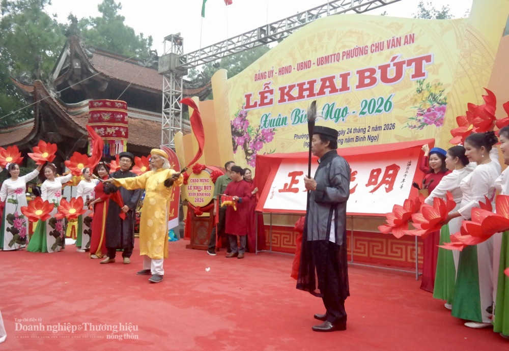 Lễ khai bút Đền thờ Chu Văn An: Nét đẹp văn hóa đầu năm 4