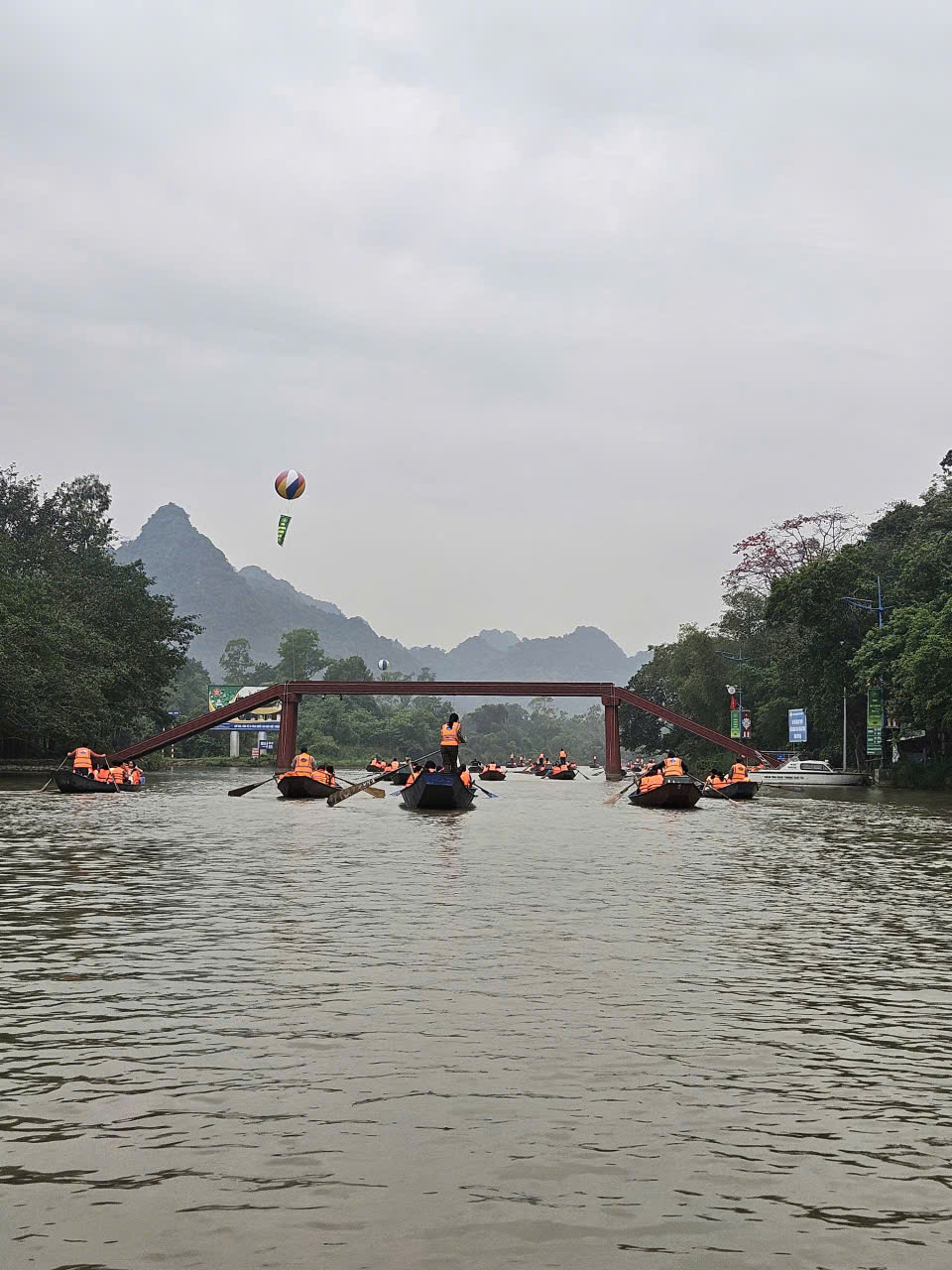 Lễ hội Chùa Hương 2026: Không còn cảnh chen lấn, xô đẩy, chèo kéo du khách 4