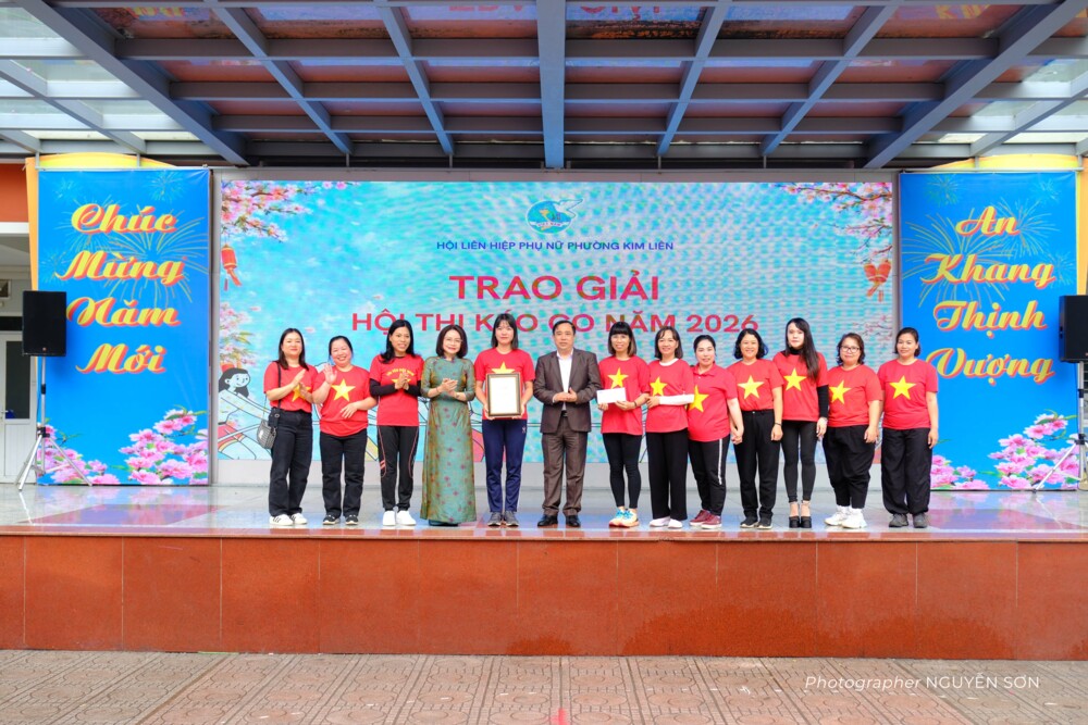 Phụ nữ phường Kim Liên: GIỎI VIỆC NƯỚC – ĐẢM VIỆC NHÀ 15